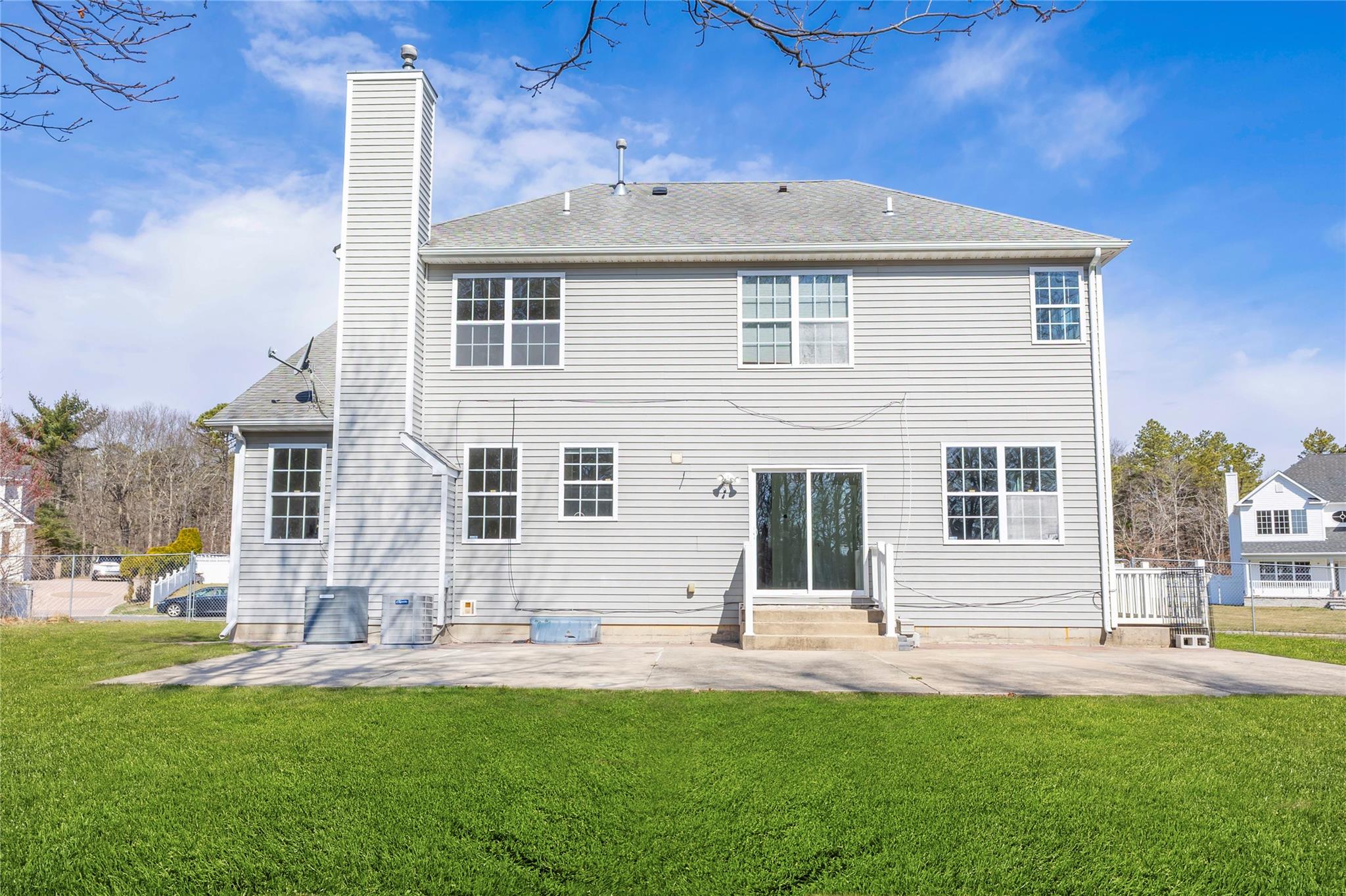27 Bloomington Street, Medford, New York image 15