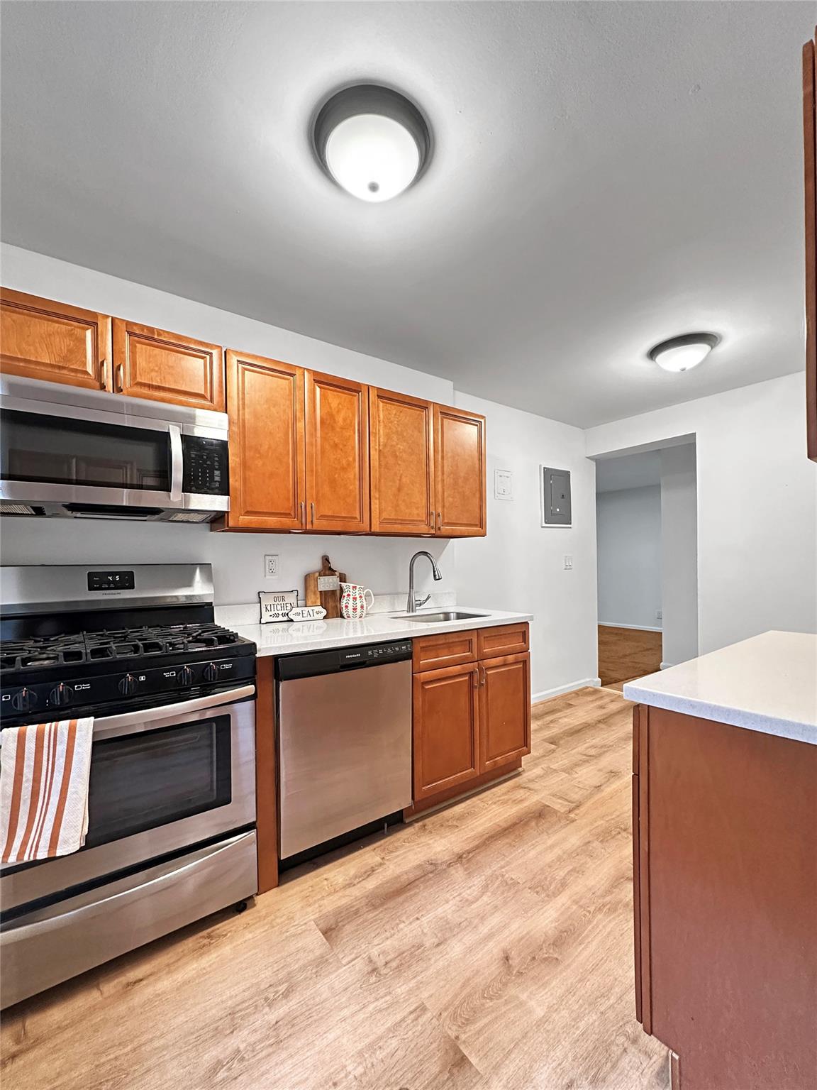 10 Franklin Avenue #2F, White Plains, New York image 4