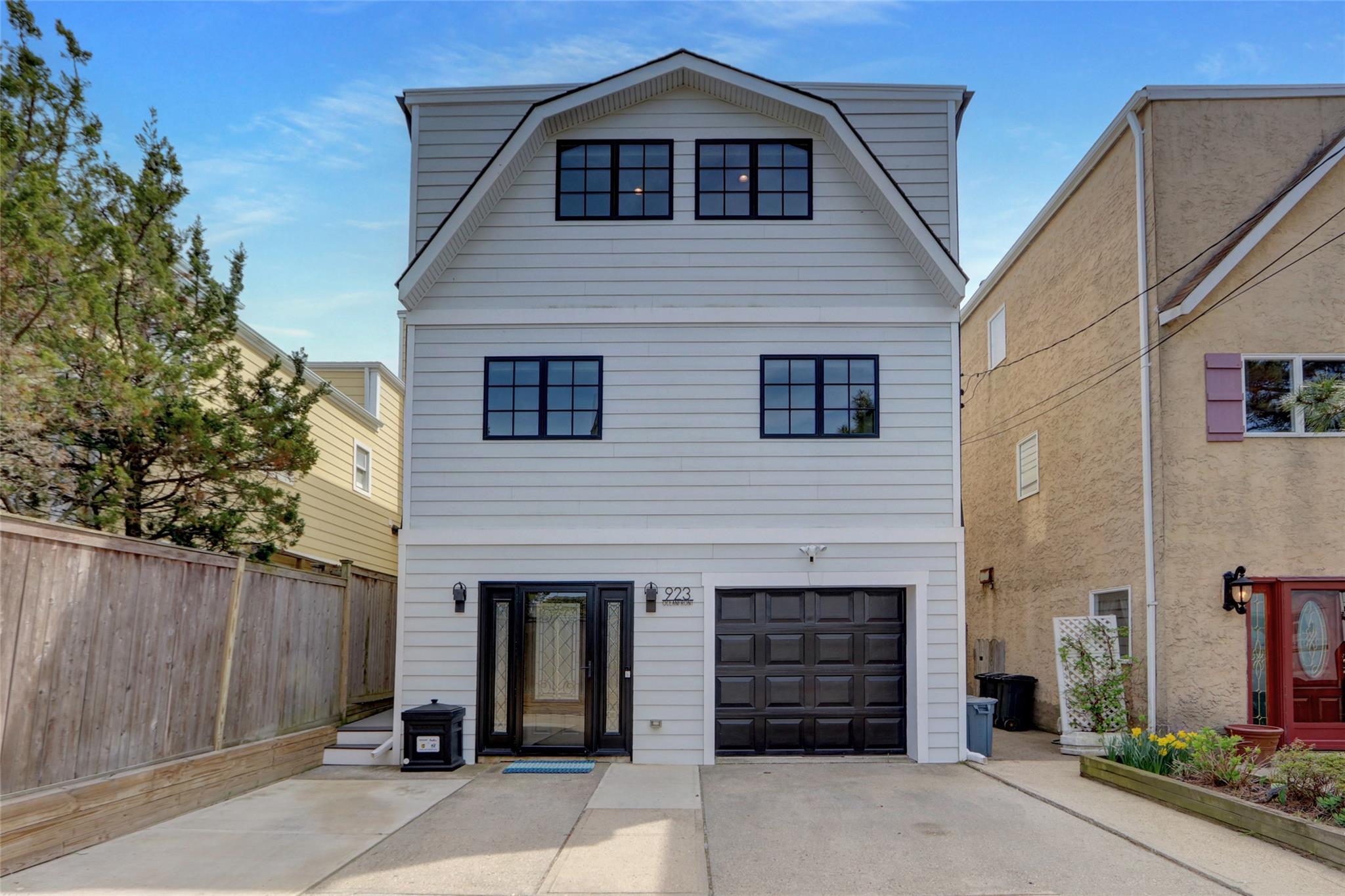 923 Oceanfront, Long Beach, New York image 1