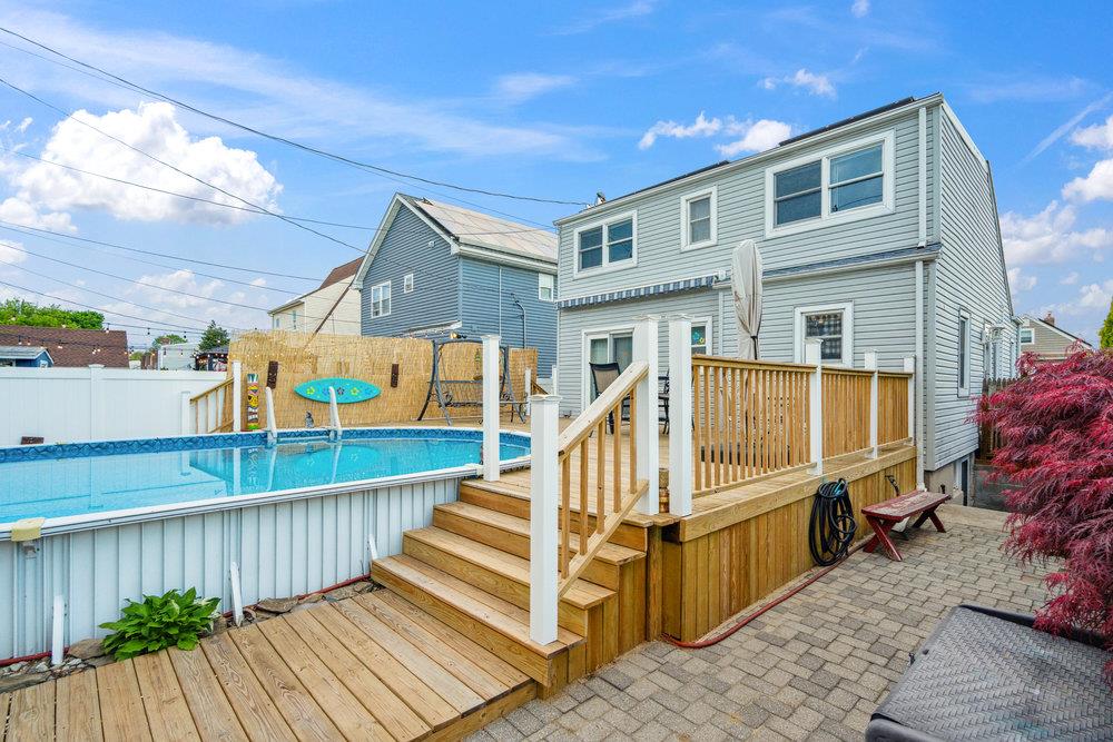 129 Deauville Parkway, Lindenhurst, New York image 26