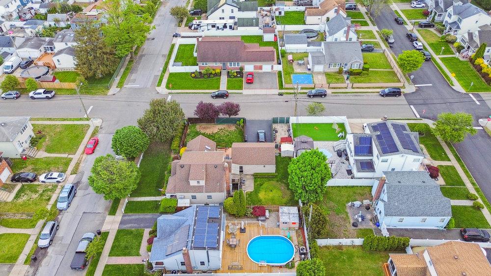 129 Deauville Parkway, Lindenhurst, New York image 34
