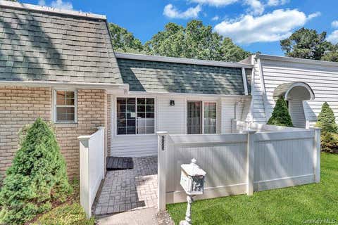 Condo For Sale - 685 Blue Ridge Road<br/> Medford, NY 11763