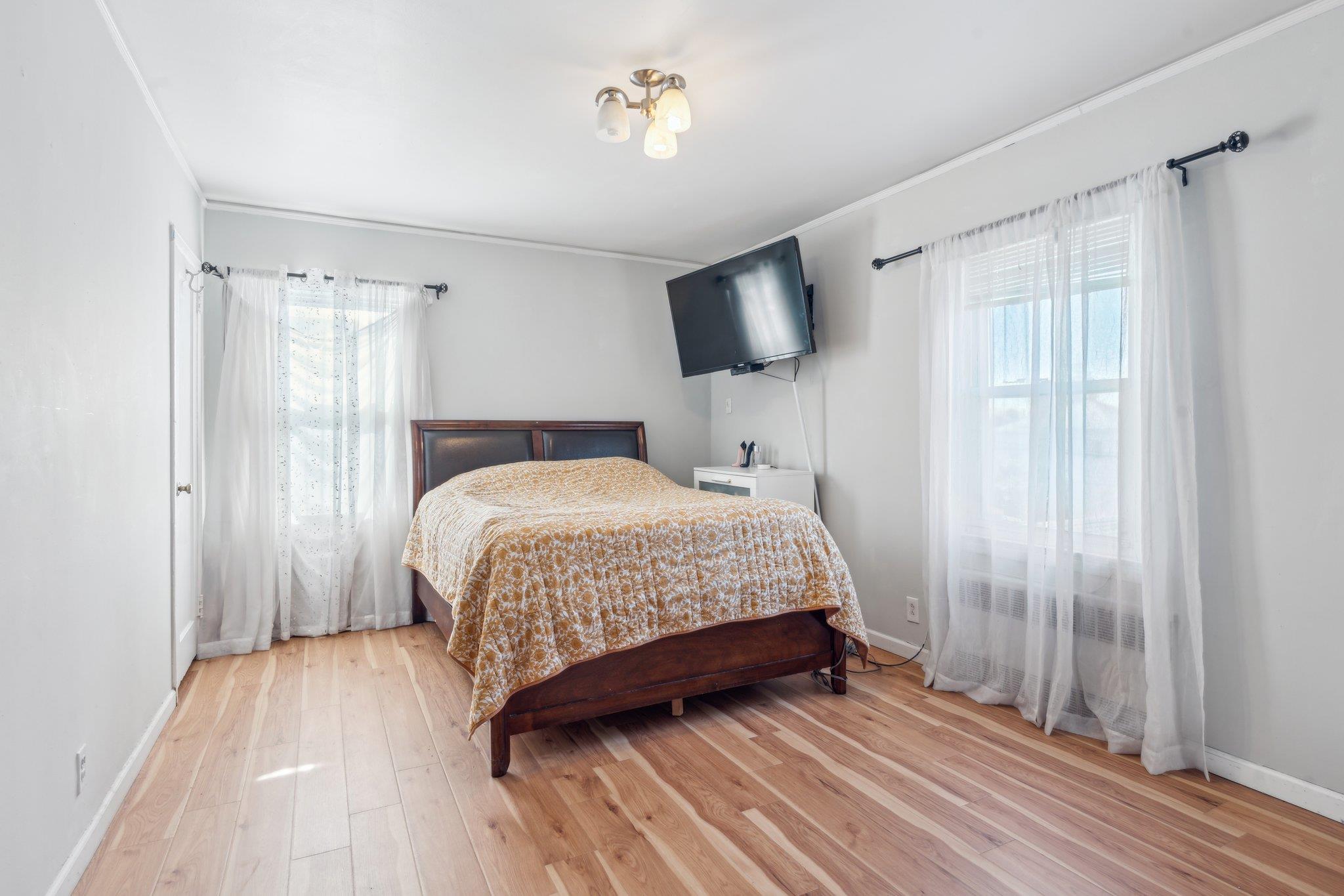 56-44 190th Street, Fresh Meadows, New York image 8