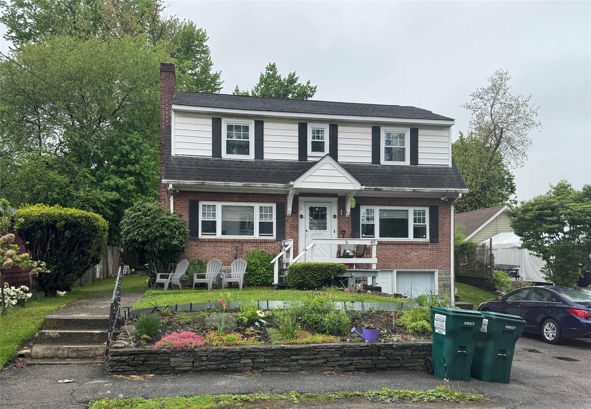 5 W Stone Street