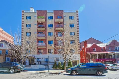 Condo For Sale - 141-16 84th Drive #4B<br/> Briarwood, NY 11435