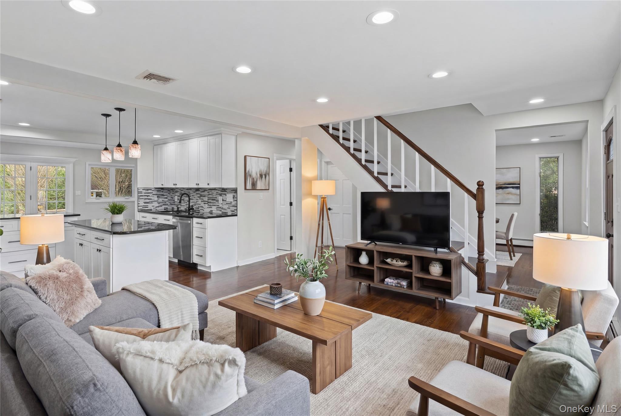 2181 Hortense Avenue