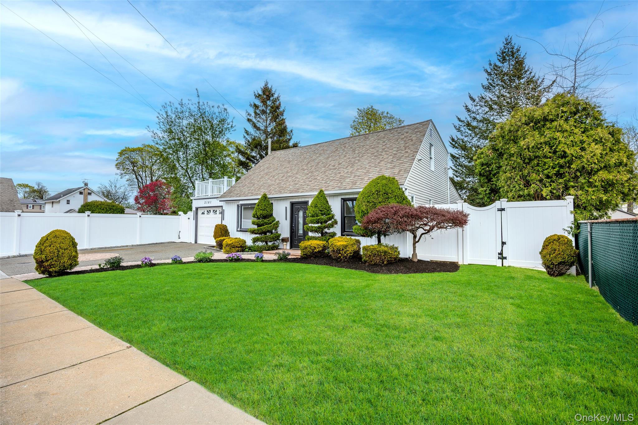 2181 Hortense Avenue