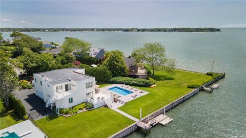 45 Romana Drive Hampton Bays NY 11946