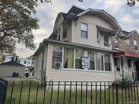Photo of 31-46 94th Street, East Elmhurst, NY 11369 (MLS # 926481)