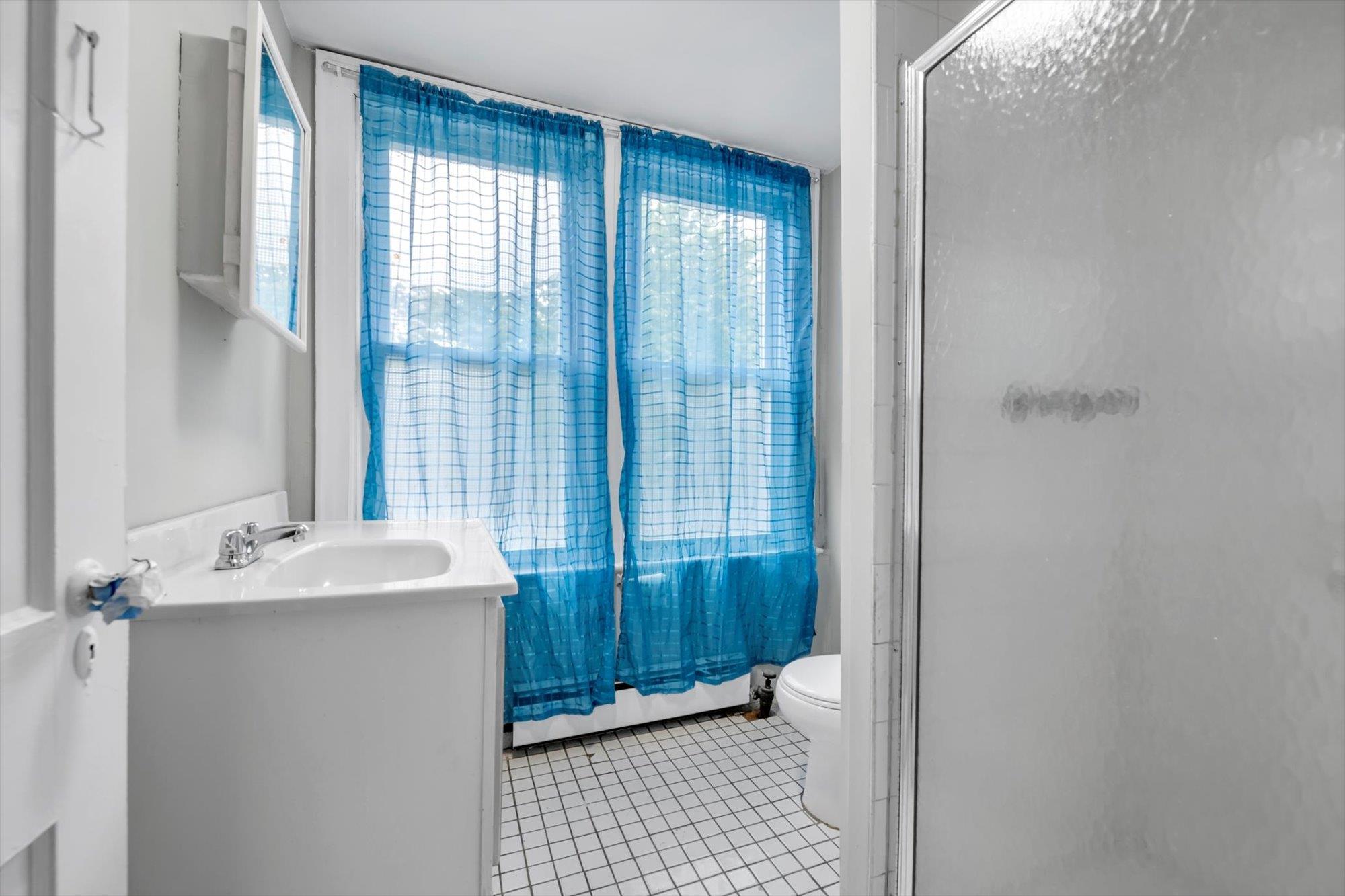 1559 Lurting Avenue, Bronx, New York image 12