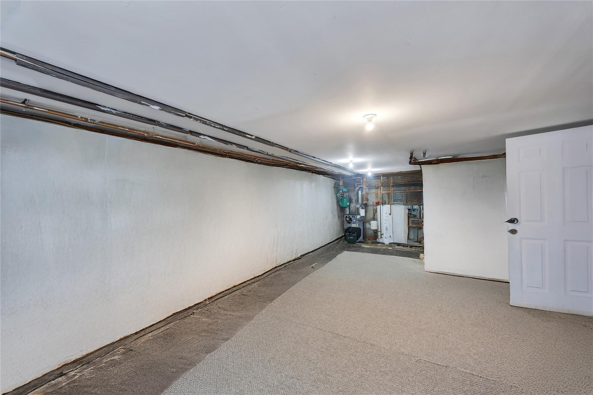 6 Cassie Court, Mount Sinai, New York image 28