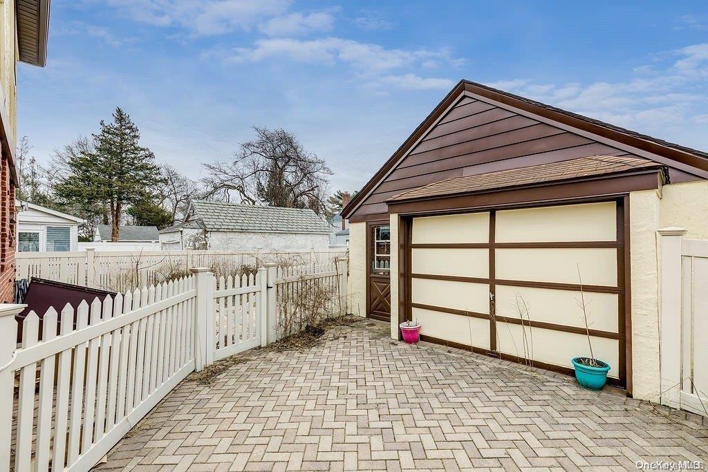 220 Belmont Parkway, Hempstead, New York image 6