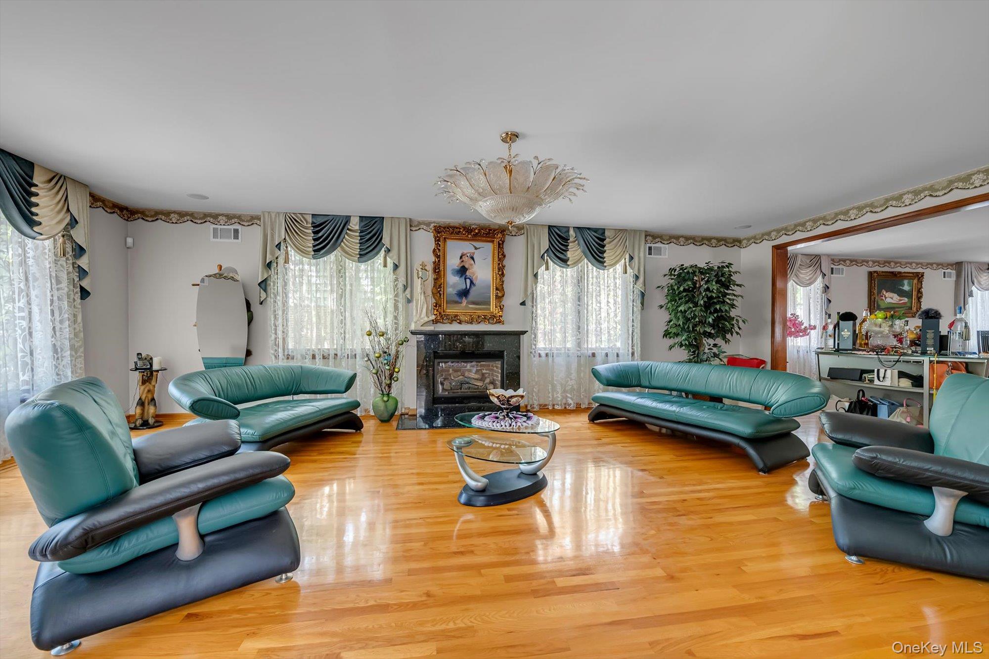 18042 Aberdeen Road
