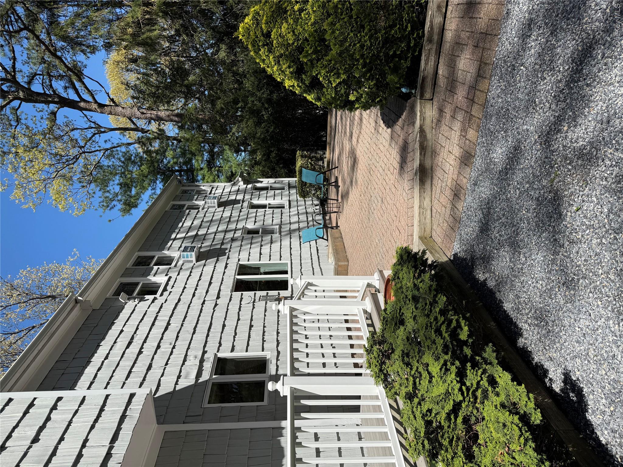 7 Francis Street