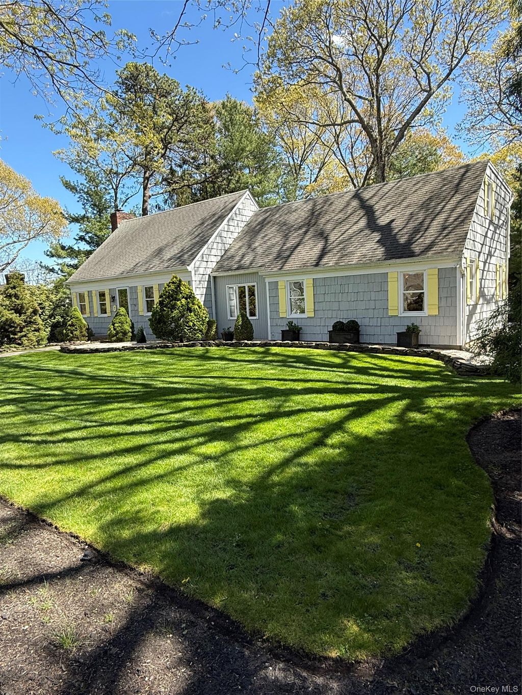 Photo of 7 Francis Street, Wading River, NY 11792 (MLS # 1003421)