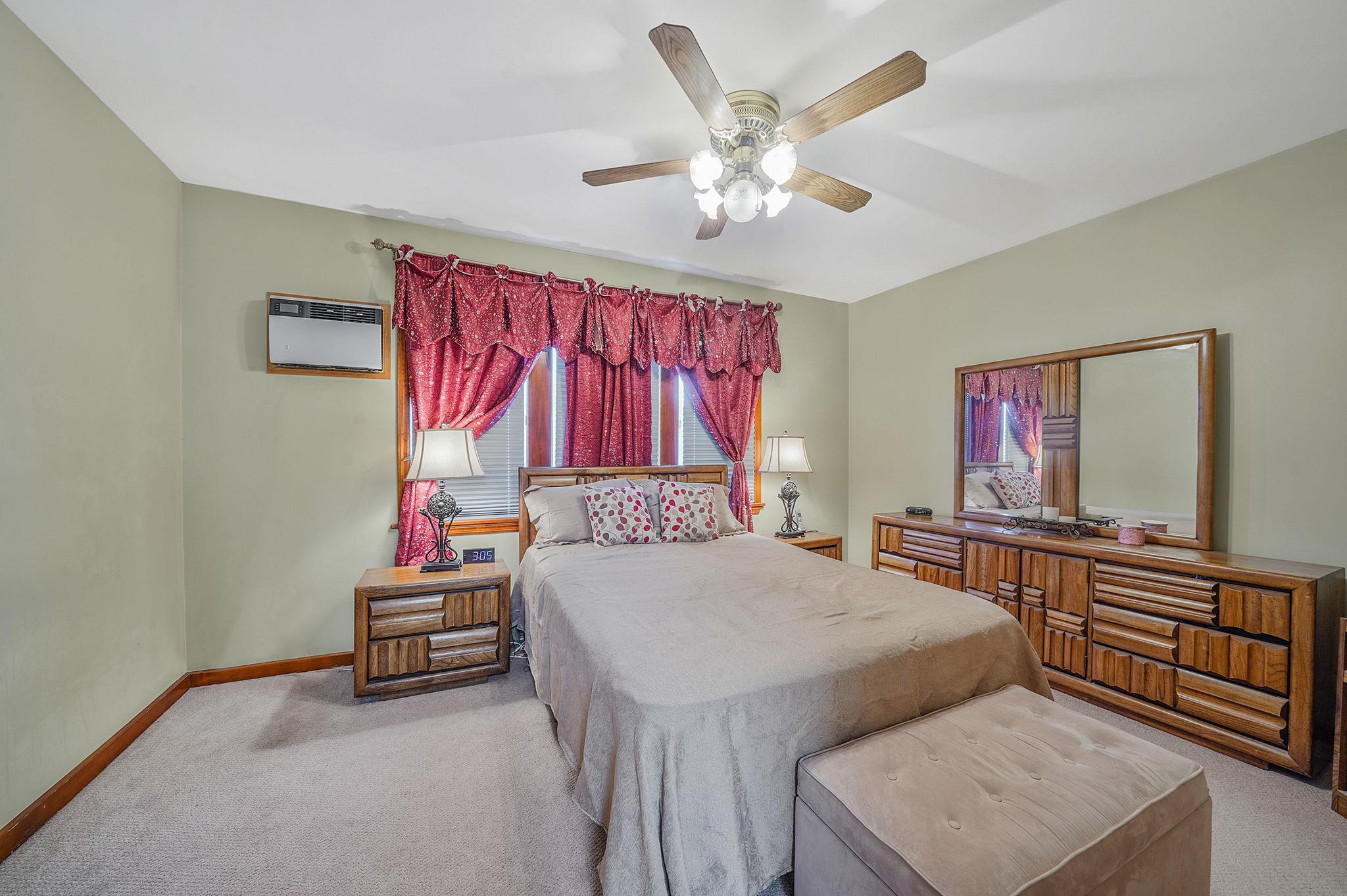 79-48 67th Road, Middle Village, New York image 17