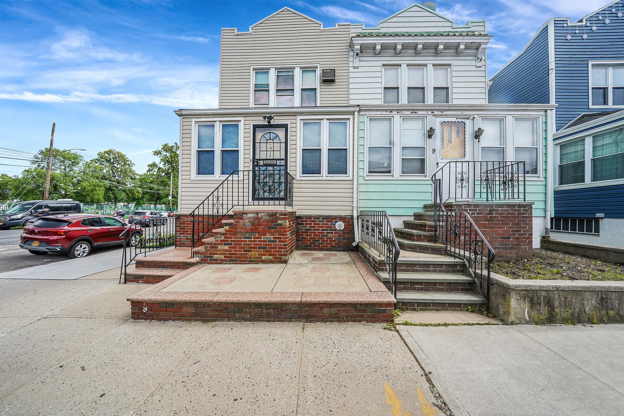 67th Road, Middle Village, Queens, NY - 3 Bedrooms  
2 Bathrooms  
6 Rooms - 