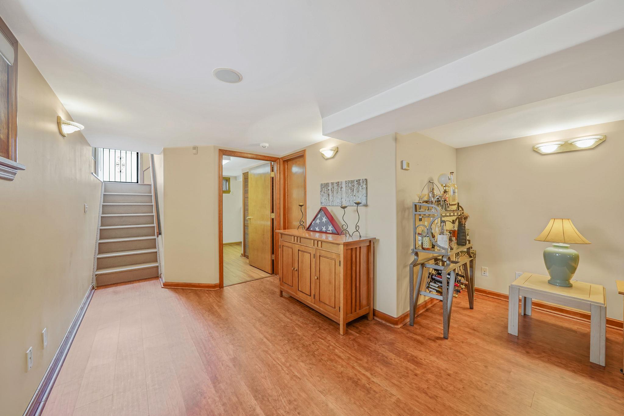 79-48 67th Road, Middle Village, New York image 26