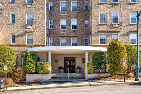 16 N Chatsworth Avenue Unit 603, Mamaroneck, NY 10538 - #: 827743