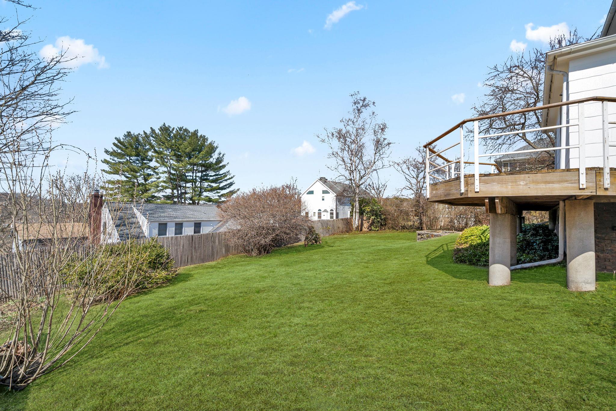 27 Waverly Place, Valhalla, New York image 35