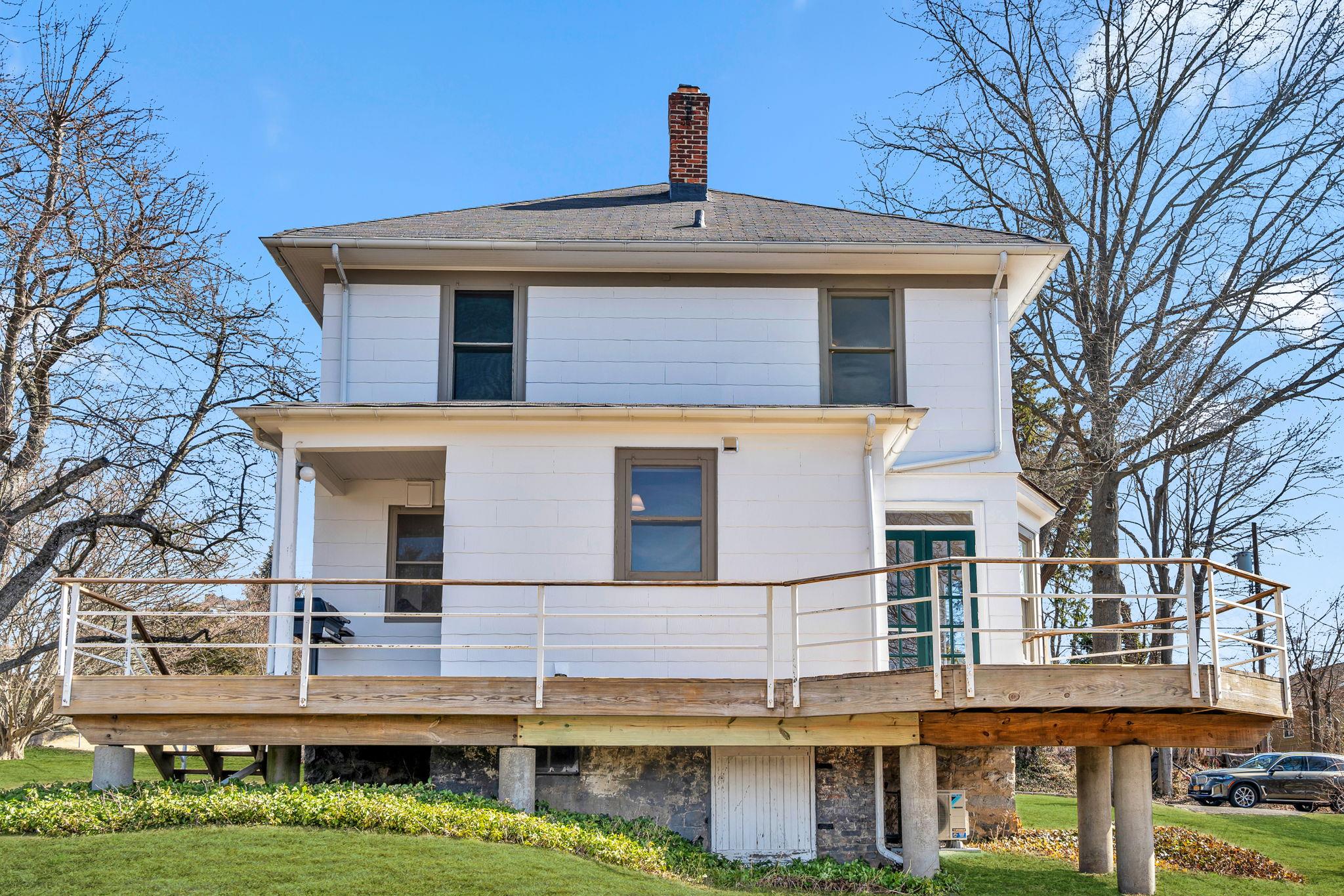 27 Waverly Place, Valhalla, New York image 31