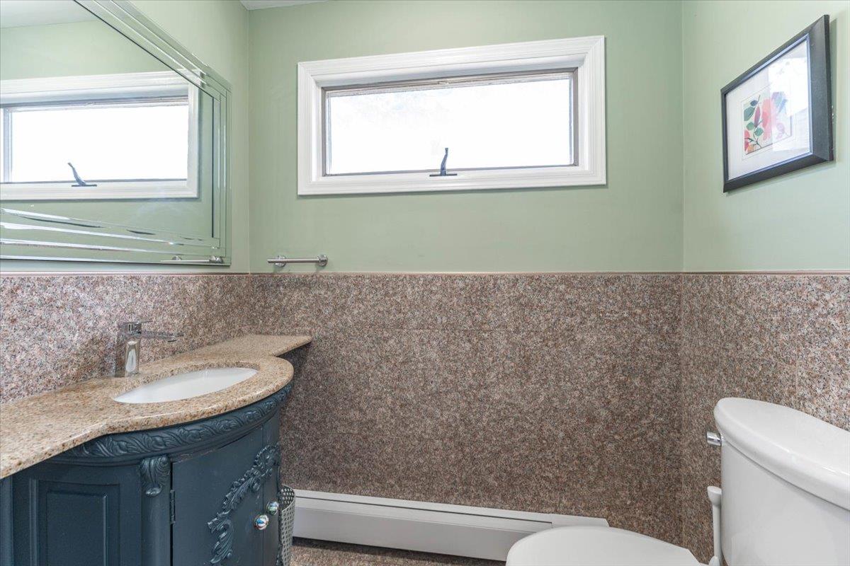 48 Columbia Avenue, Cedarhurst, New York image 11