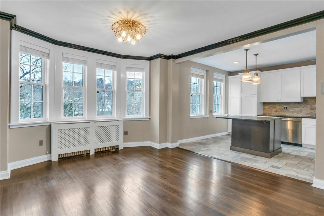 26 E Parkway 11