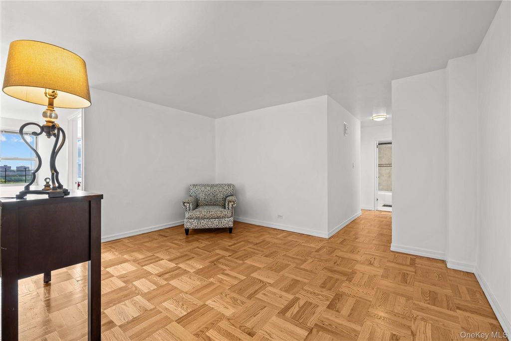 Photo of 4555 Henry Hudson Parkway #A908, Bronx, NY 10471 (MLS # 993879)