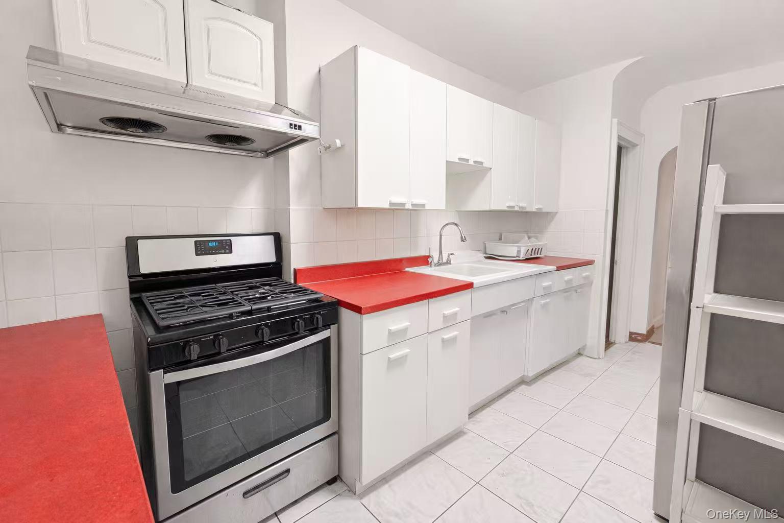 5013 47th Street - Photo 2