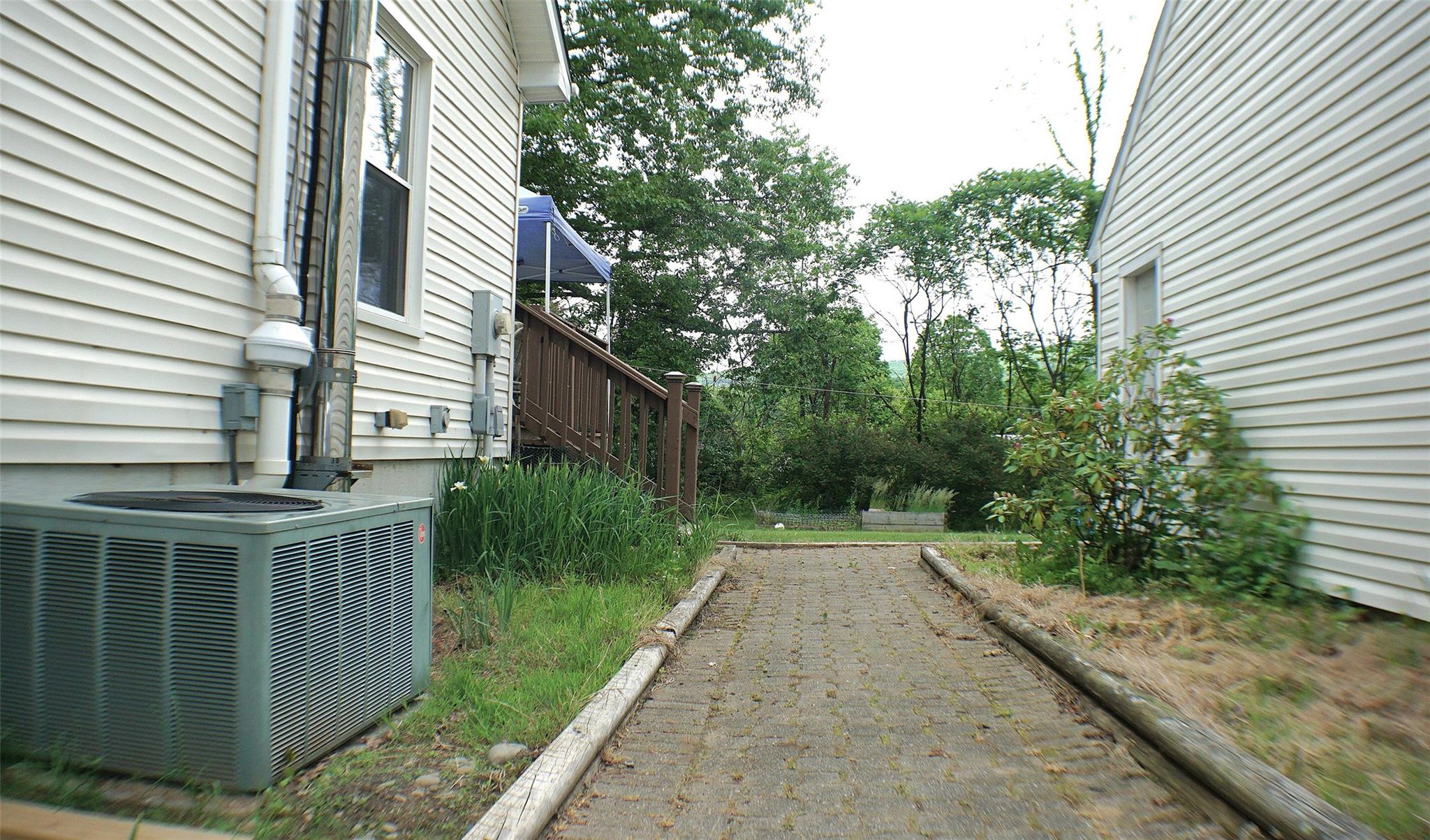 26 Saunders Lane, Wawarsing, New York image 3