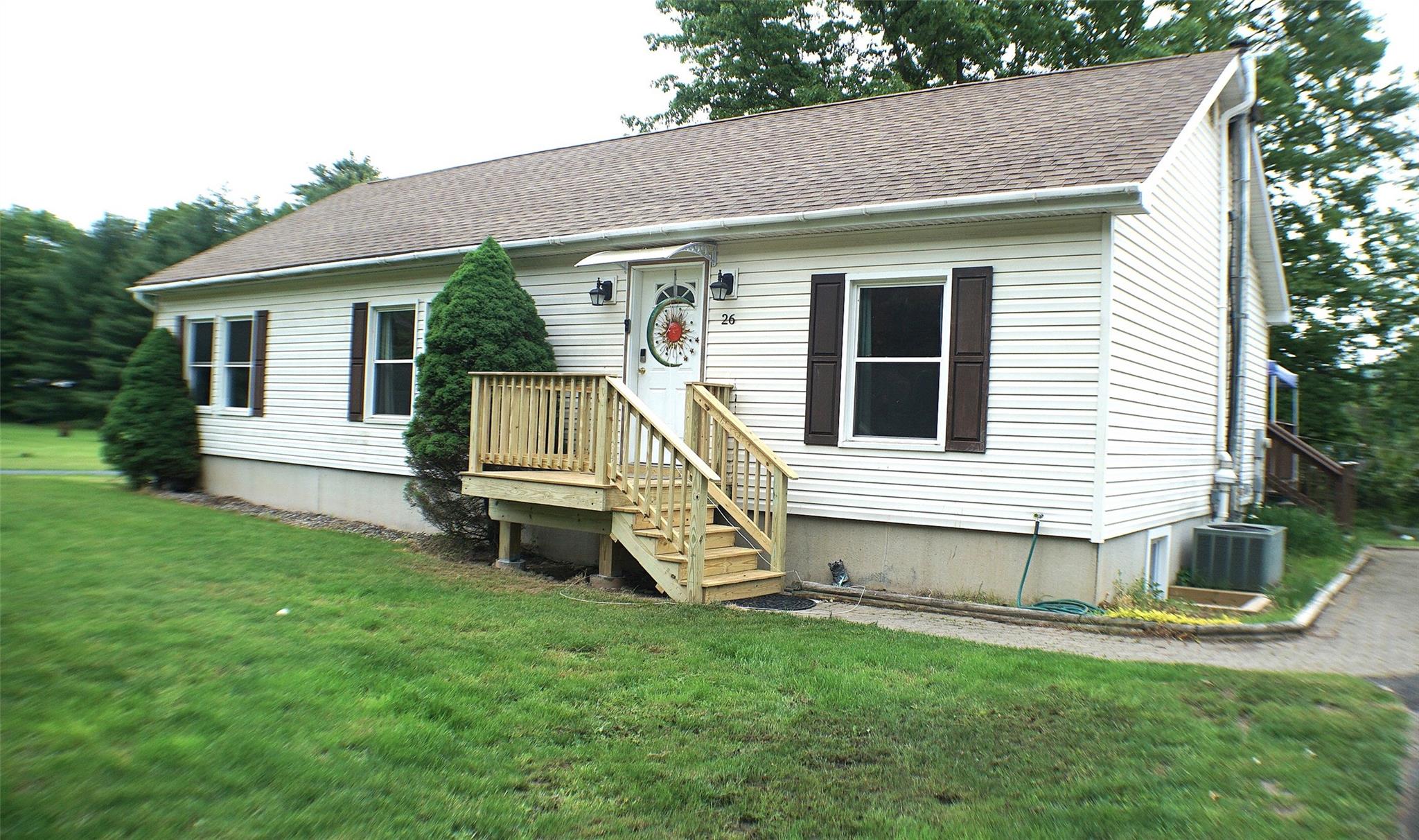 26 Saunders Lane, Wawarsing, New York image 1
