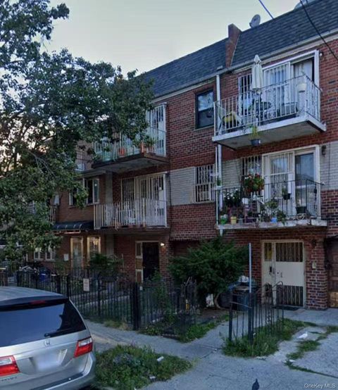 Photo of 4077 Denman Street, Elmhurst, NY 11373 (MLS # 965905)