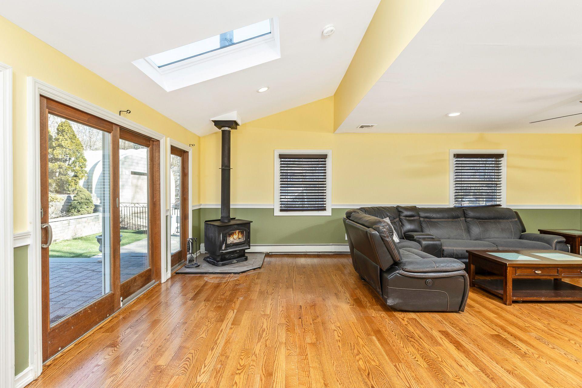 634 Meadow Road, Kings Park, New York image 15