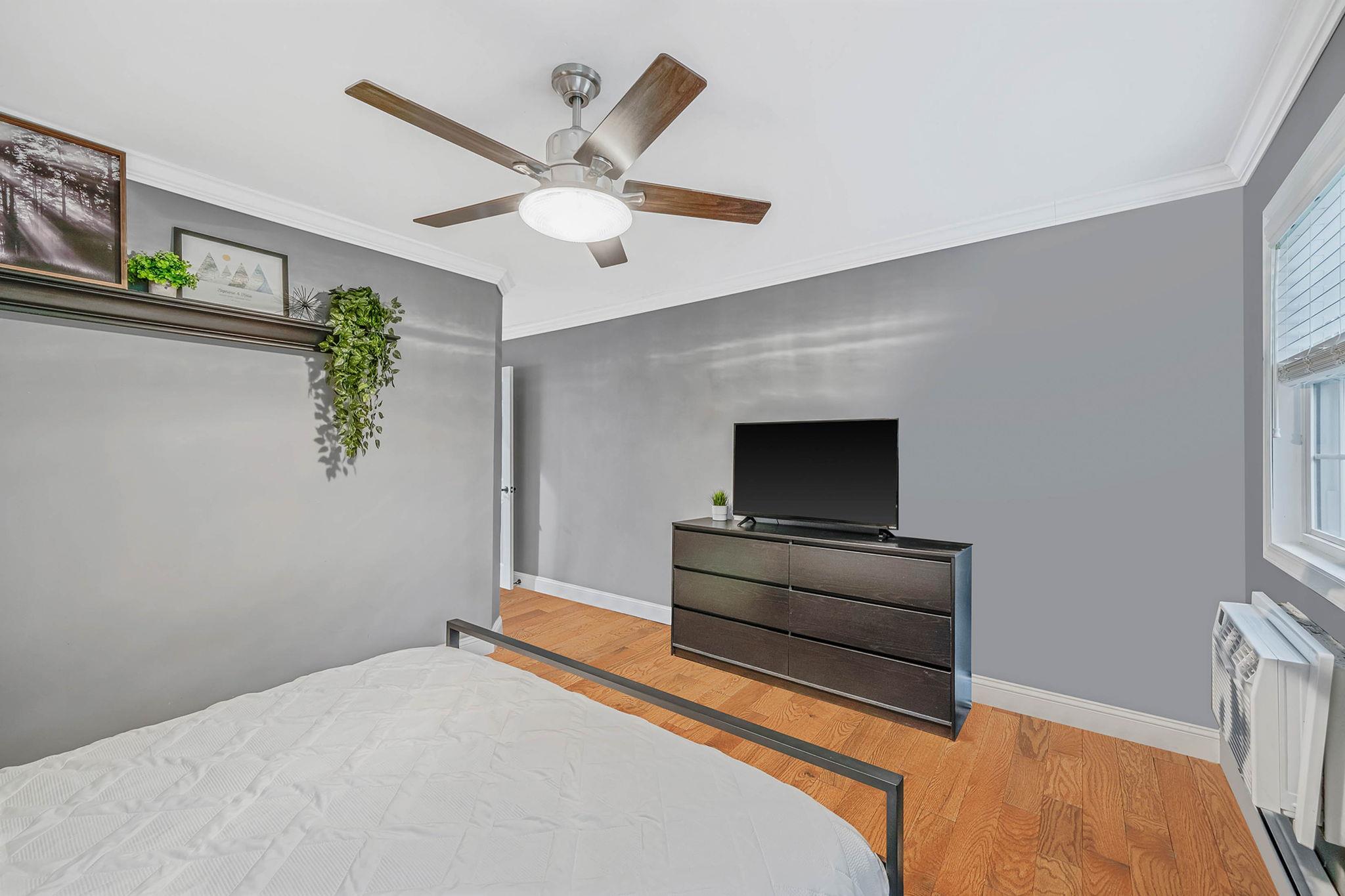 568 Village Drive Dr #568, Hauppauge, New York image 11