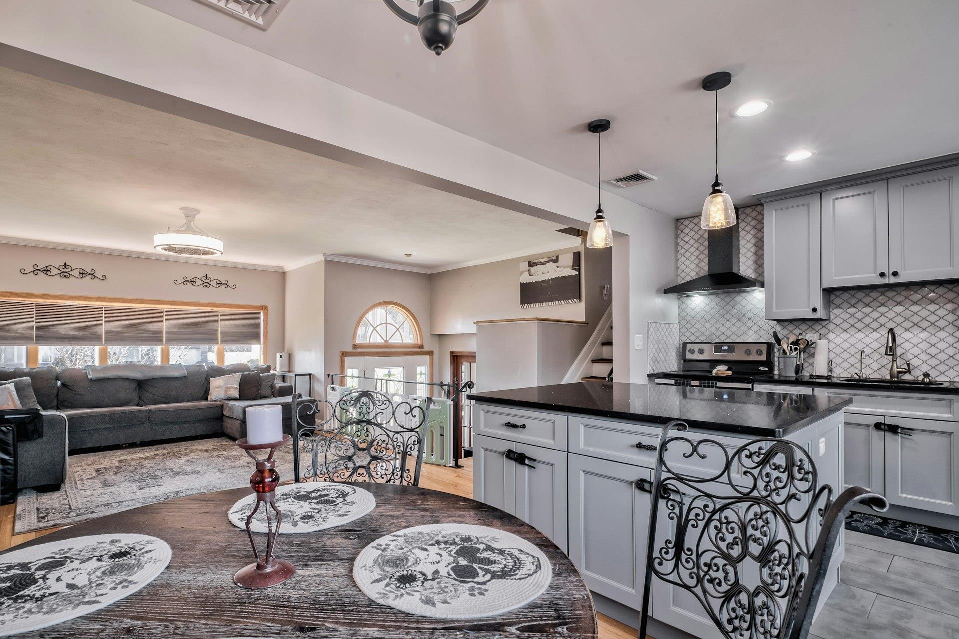 3321 Waterbury Drive, Wantagh, New York image 9
