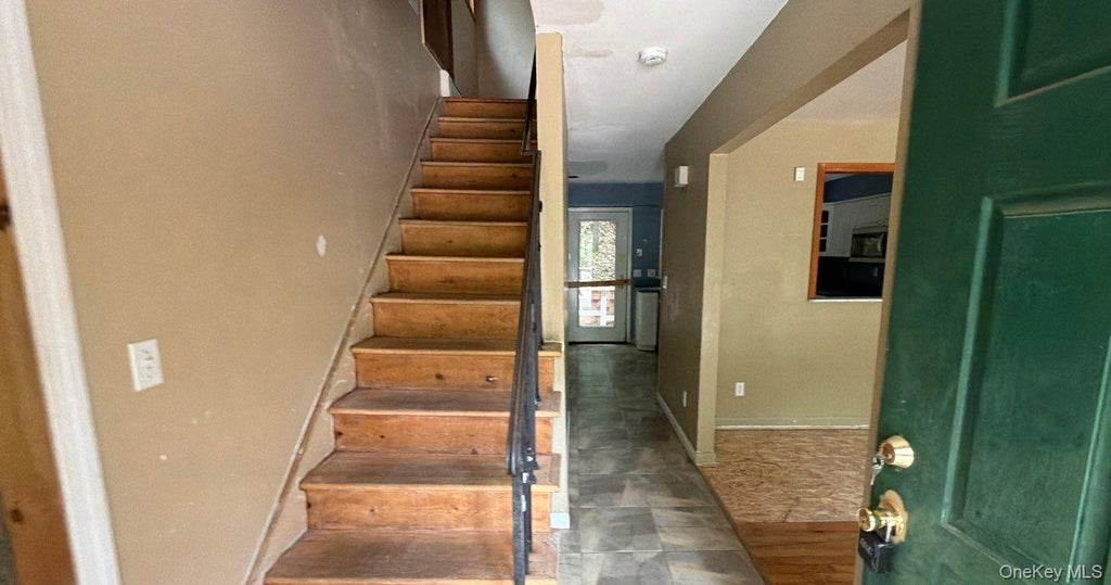 Photo of 56 E Bartlett Road, Middle Island, NY 11953 (MLS # 1057218)