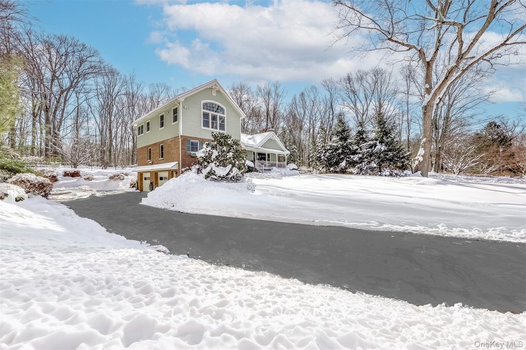 Photo of 29 Marget Ann Lane, Suffern, NY 10901 (MLS # 960560)