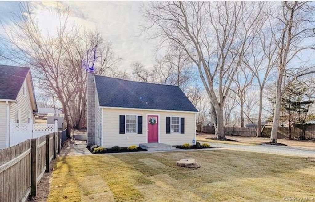 Photo of 50 Peconic Street, Selden, NY 11784 (MLS # 923017)