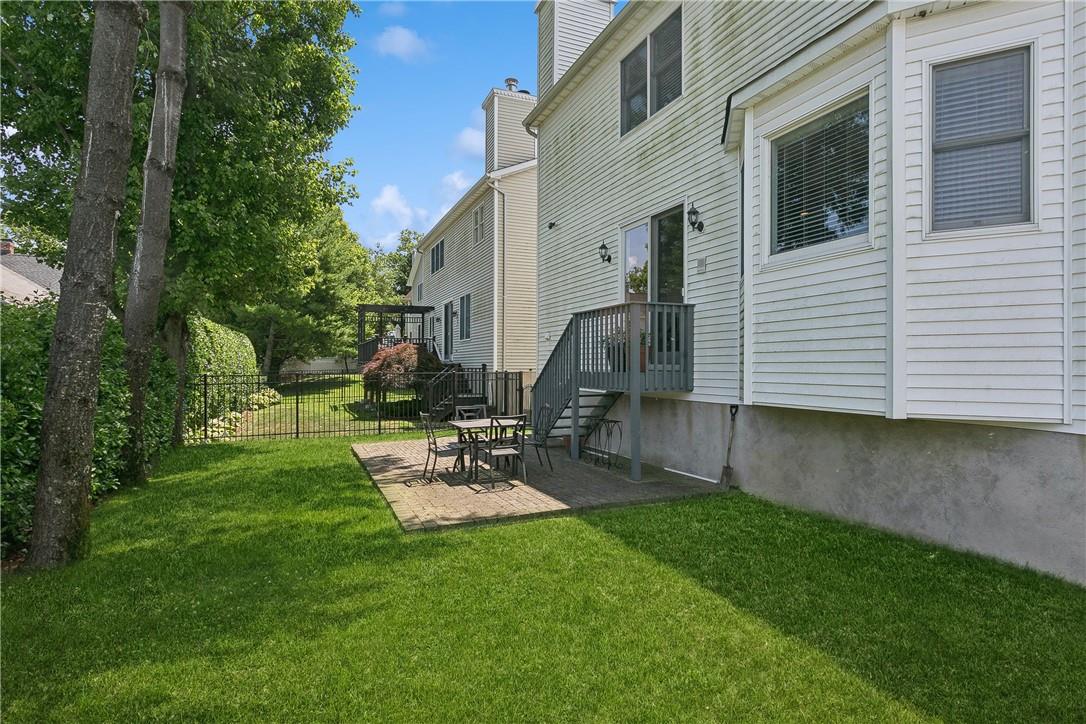 8 Apple Court, Eastchester, New York image 33