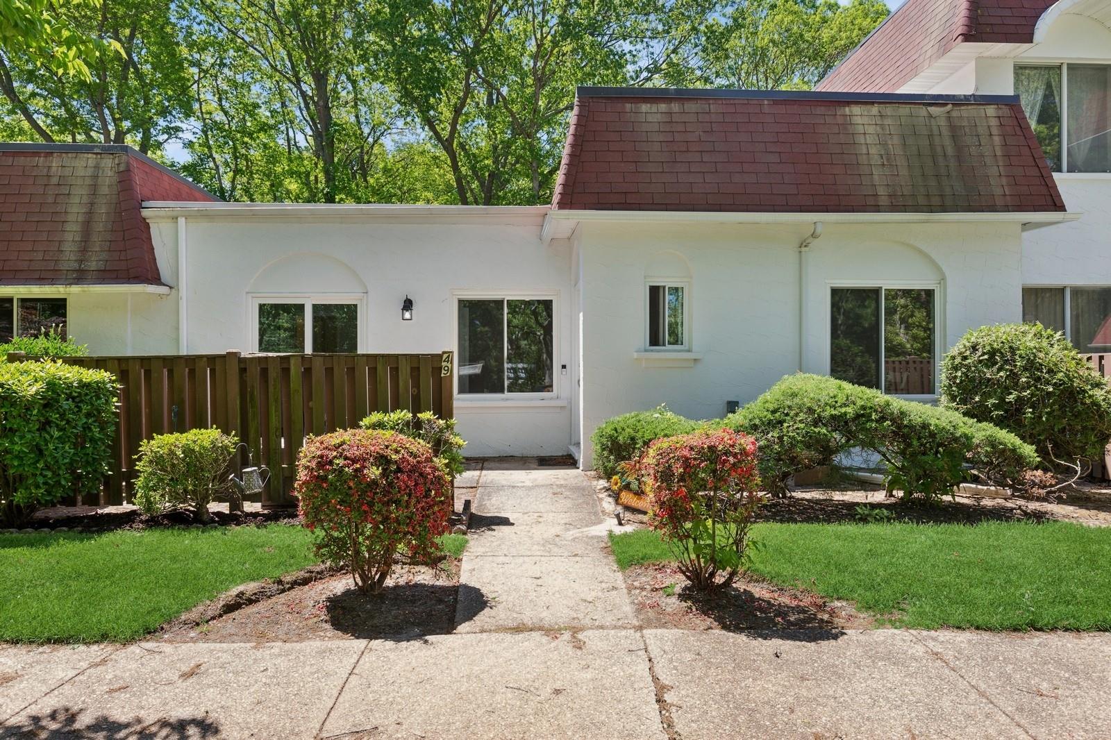 49 Birchwood Road, Coram, New York image 1