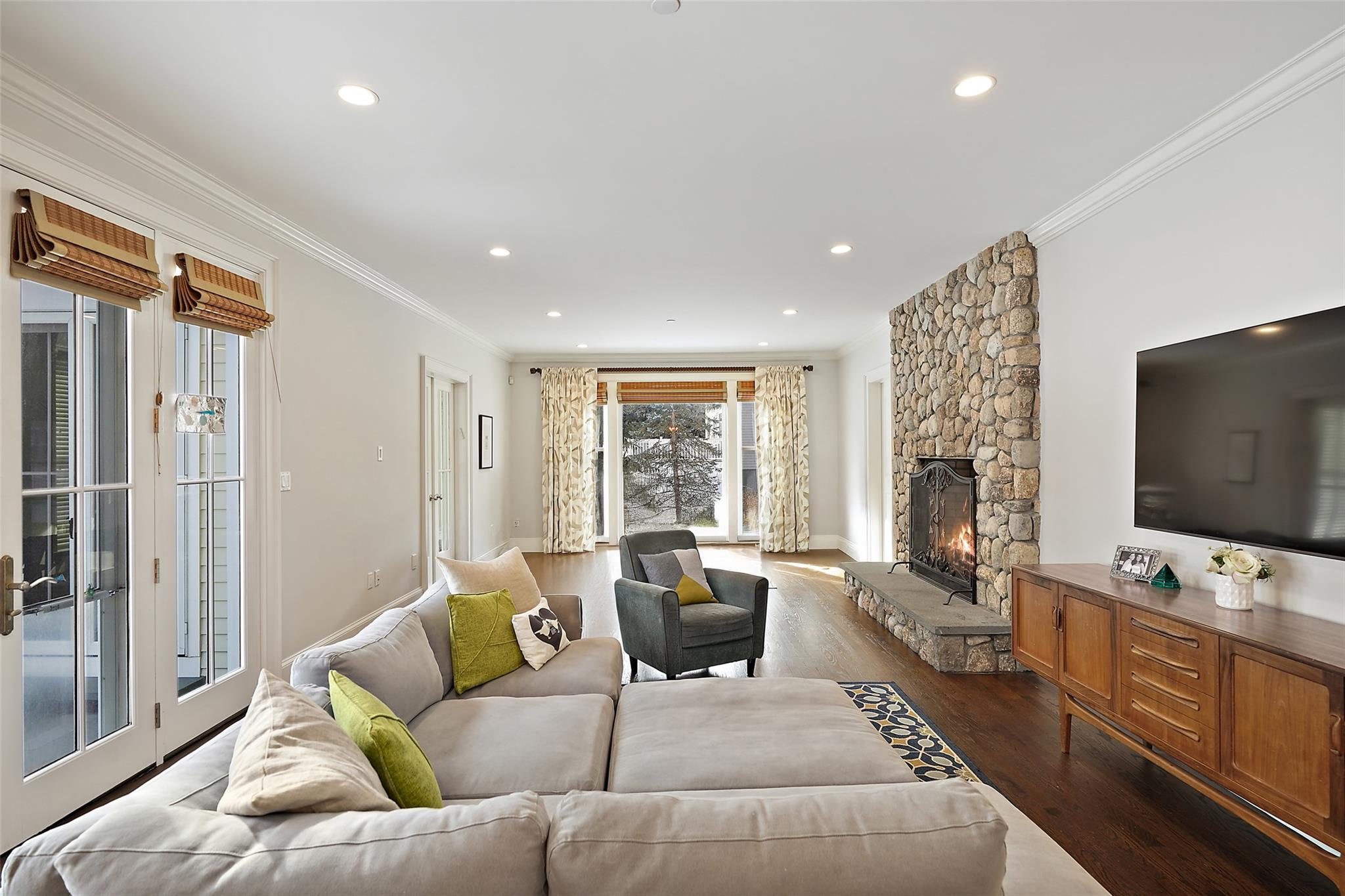 7 Emerald Woods, Tarrytown, New York image 10