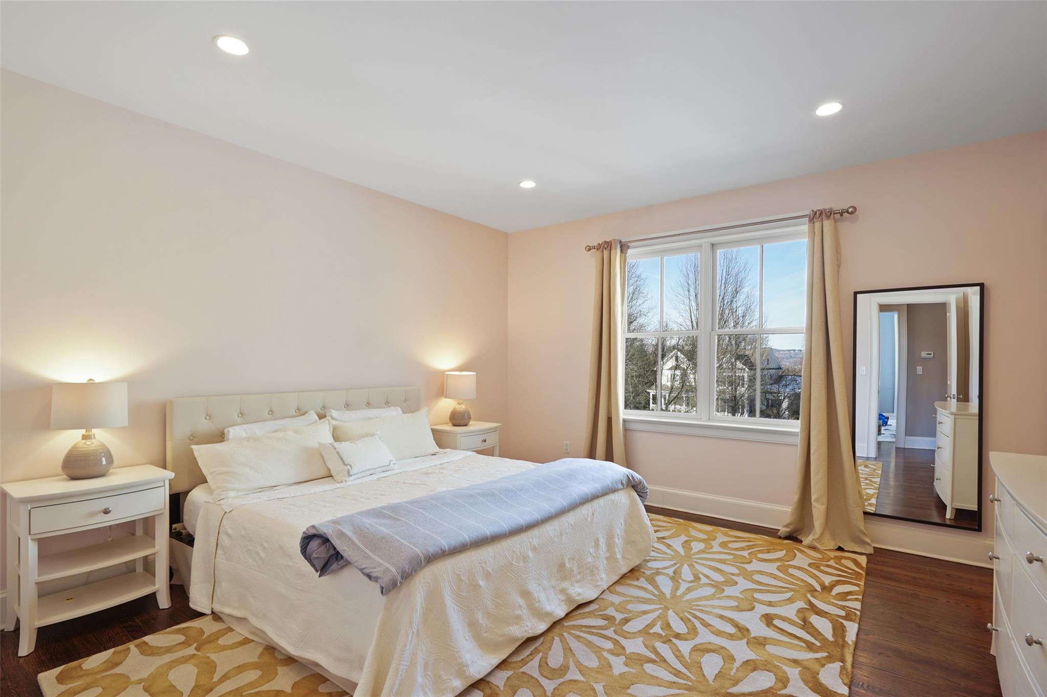 7 Emerald Woods, Tarrytown, New York image 18