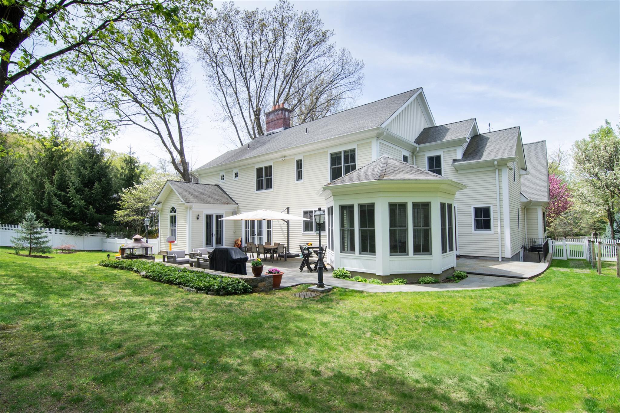 7 Emerald Woods, Tarrytown, New York image 37