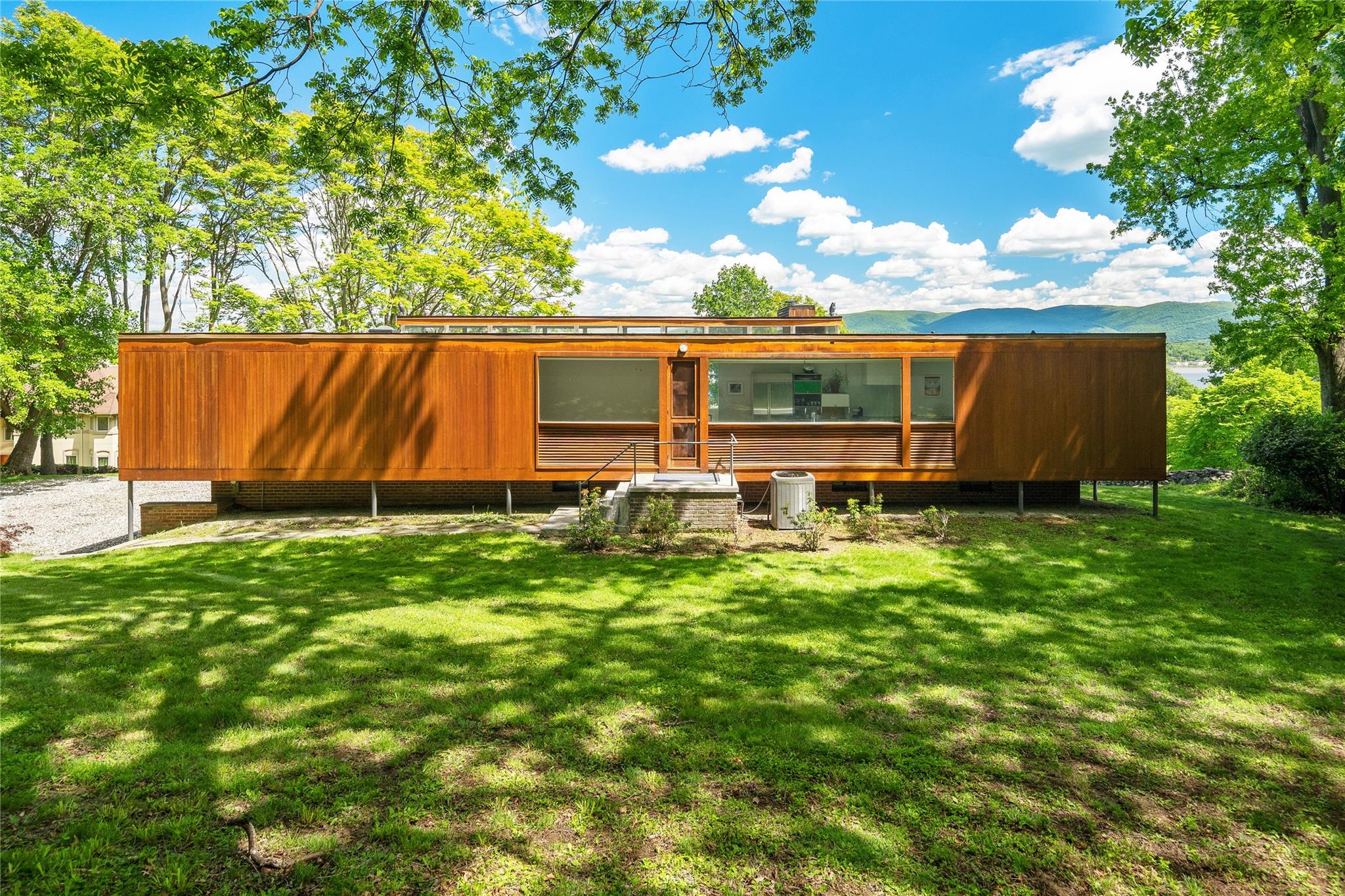 624 River Road, Newburgh, New York image 8