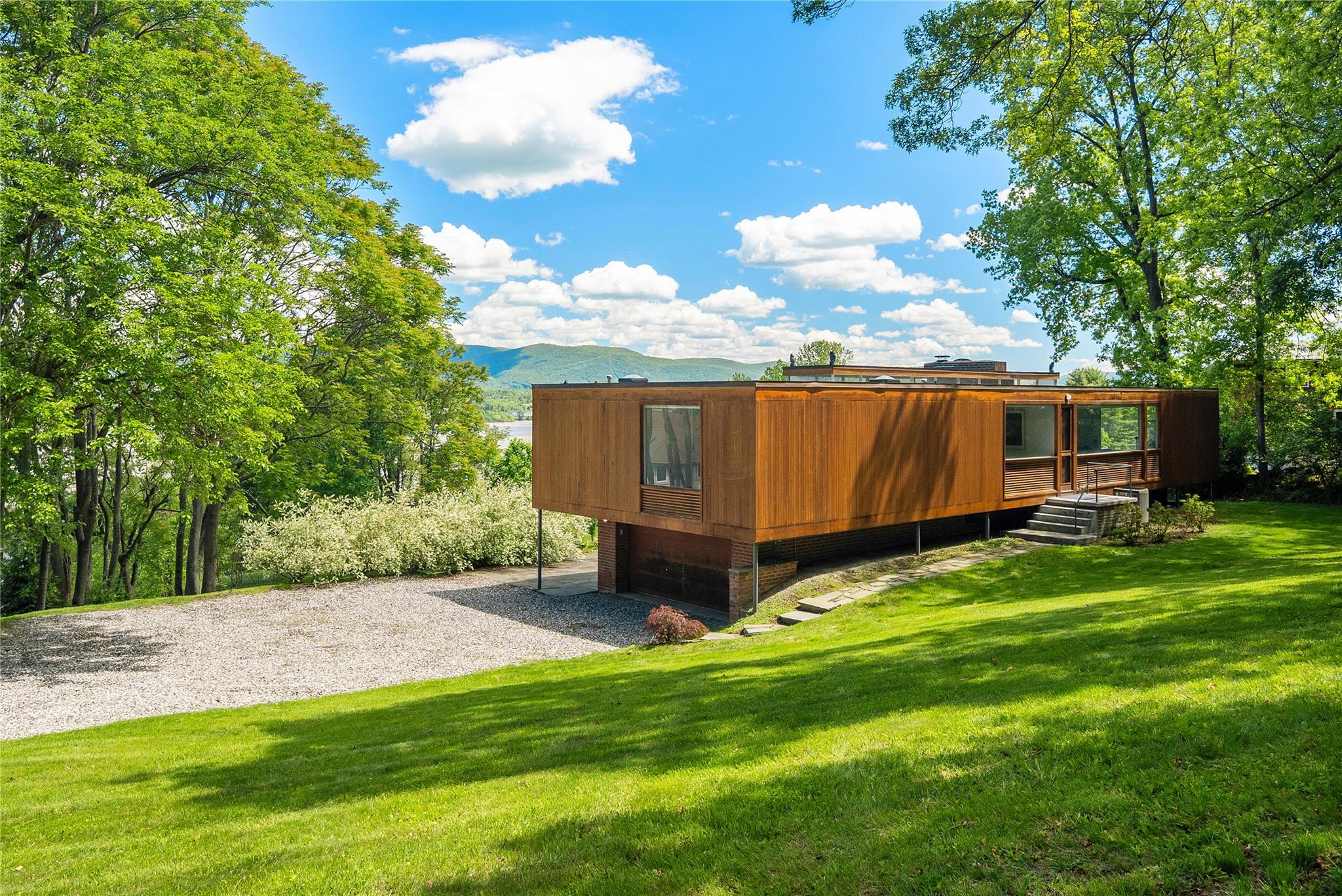 624 River Road, Newburgh, New York image 6