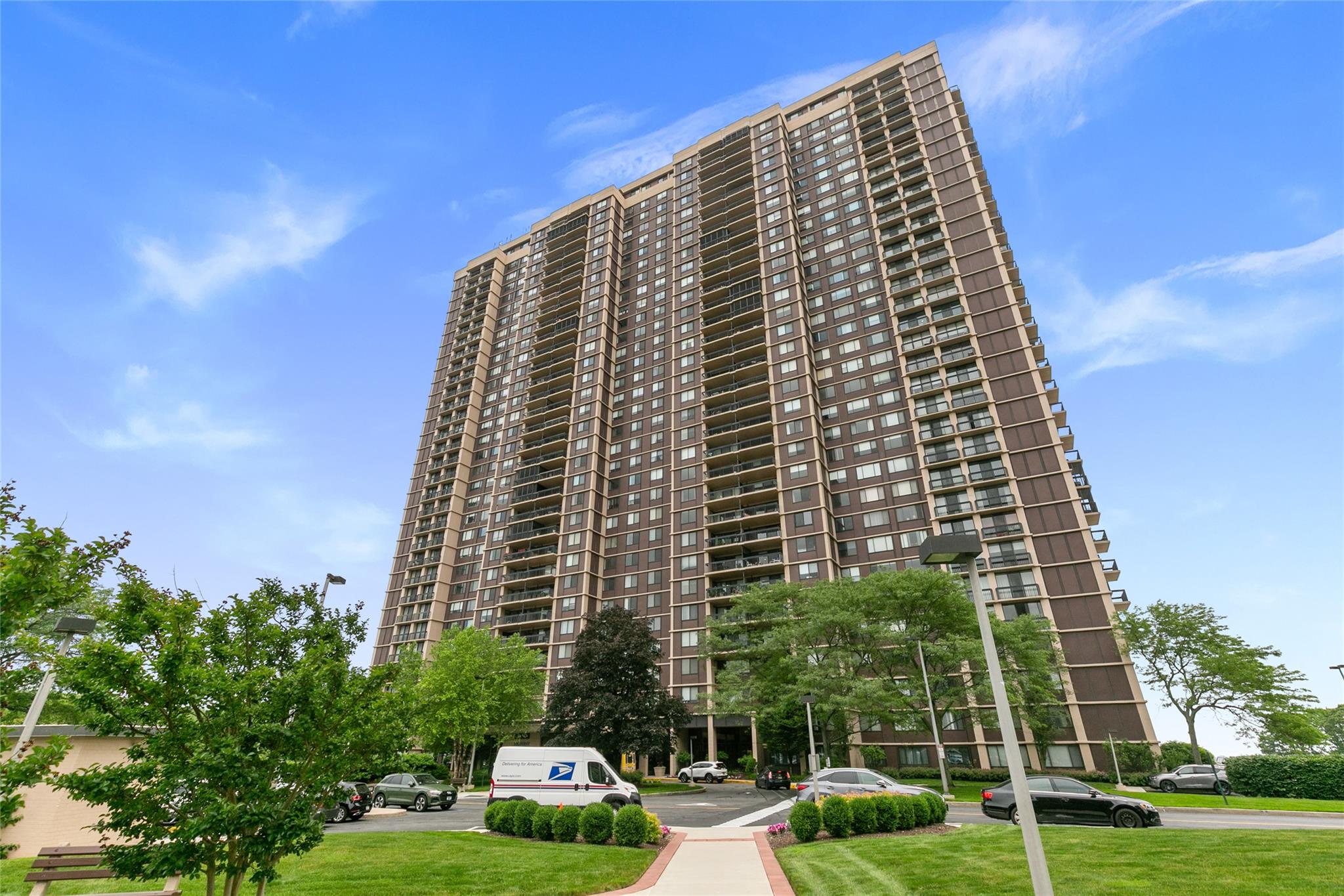 271-10 Grand Central Parkway 27N