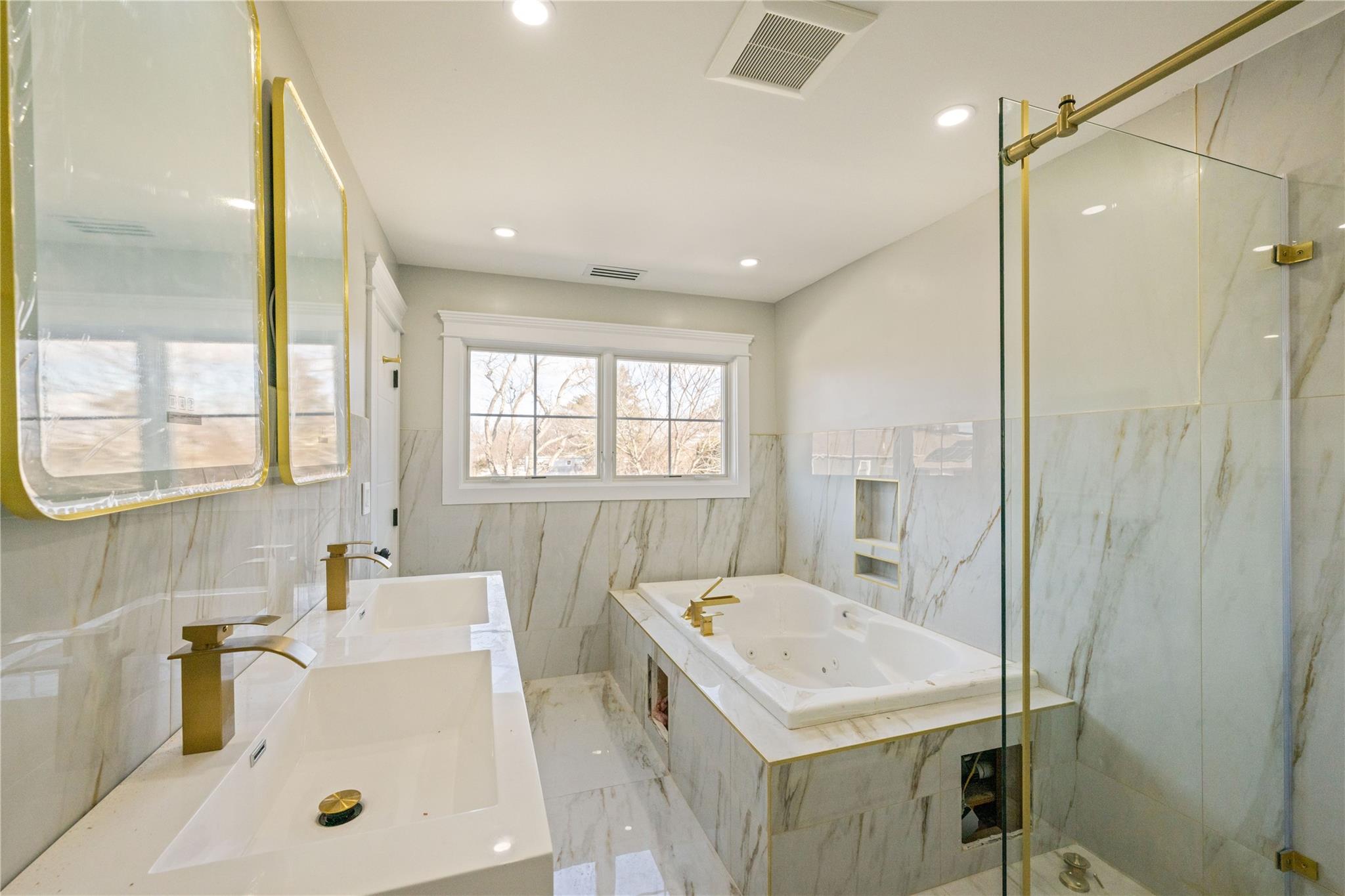 26 Kingston Avenue, Hicksville, New York image 23