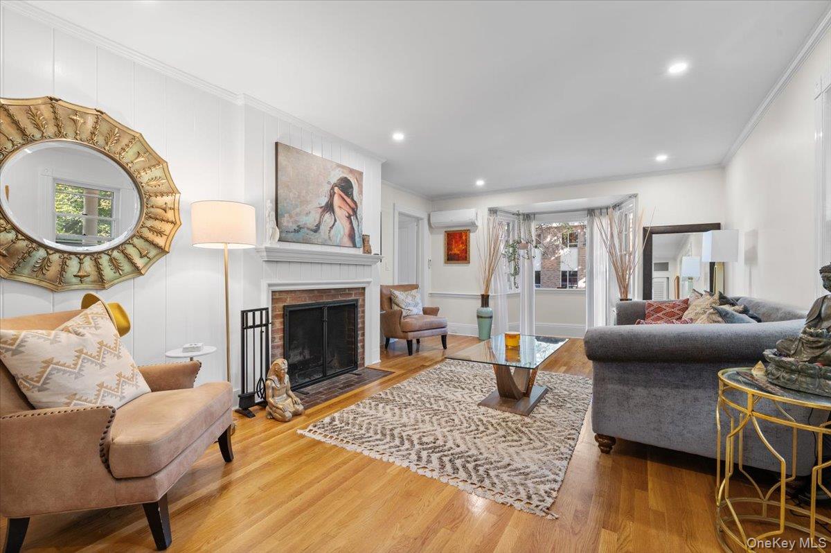 18 S Washington Street