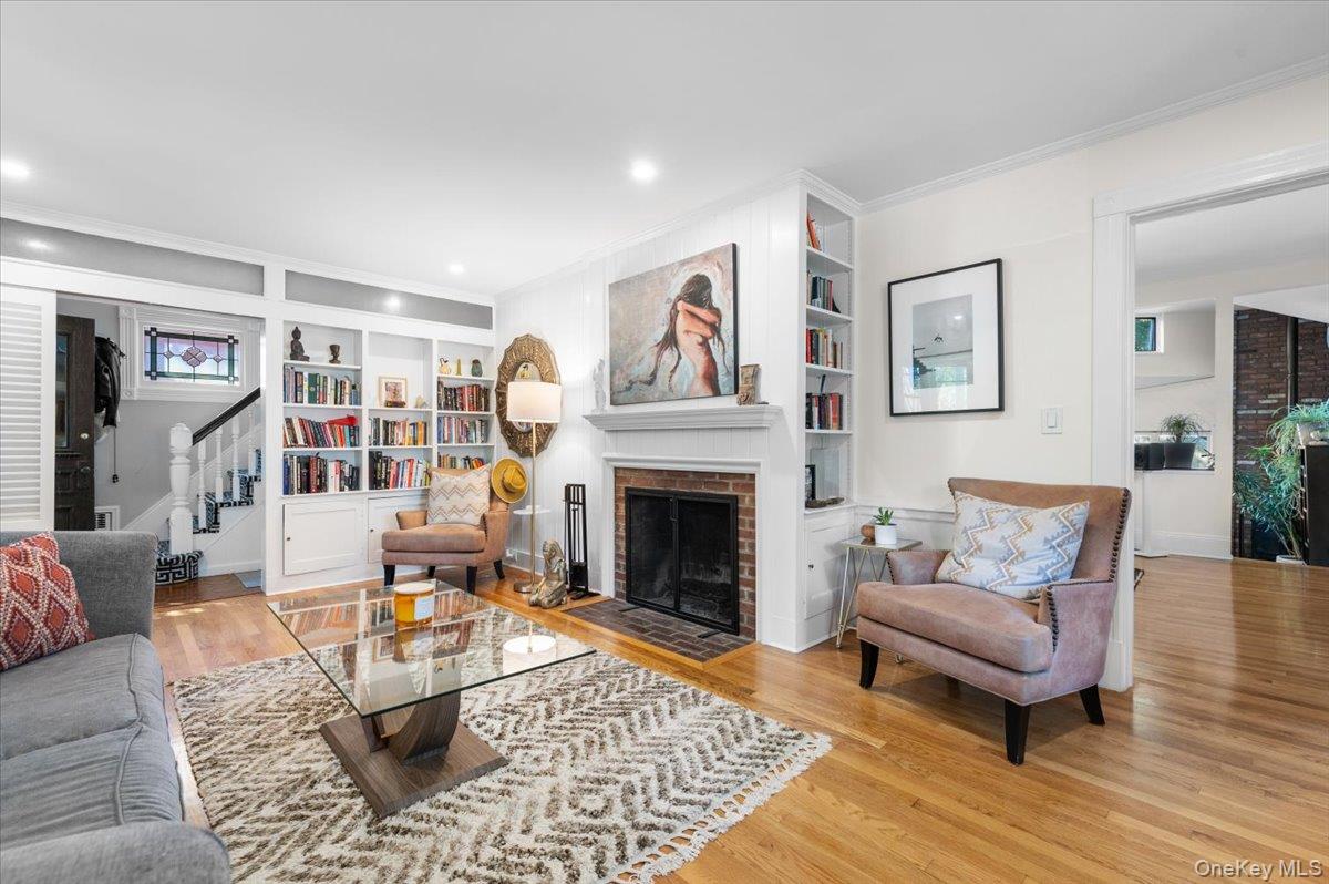 18 S Washington Street