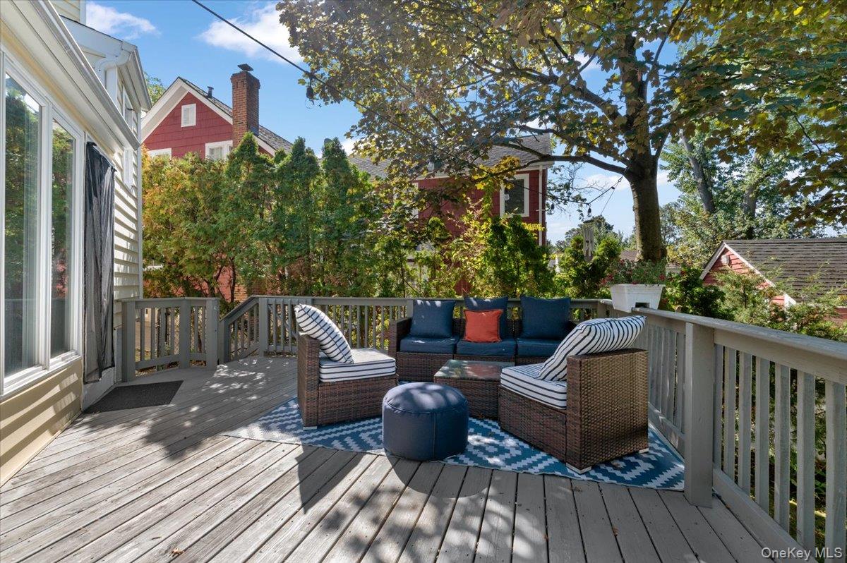 Port Washington, New York 11050, United States, 3 Bedrooms Bedrooms, ,2 BathroomsBathrooms,Residential,Coming Soon,223595